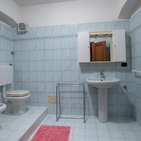 079c - La Storica Il Vigneto 45a, 7 Minuti Dal Mare - Parcheggio Privato Gratis モネーリア